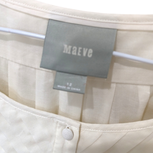 Maeve Ruffle Top 12 - Picture 2 of 7